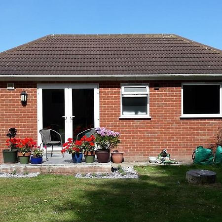 Self-Contained, Ground Floor Apartment With Parking And Patio Walmer Exteriör bild